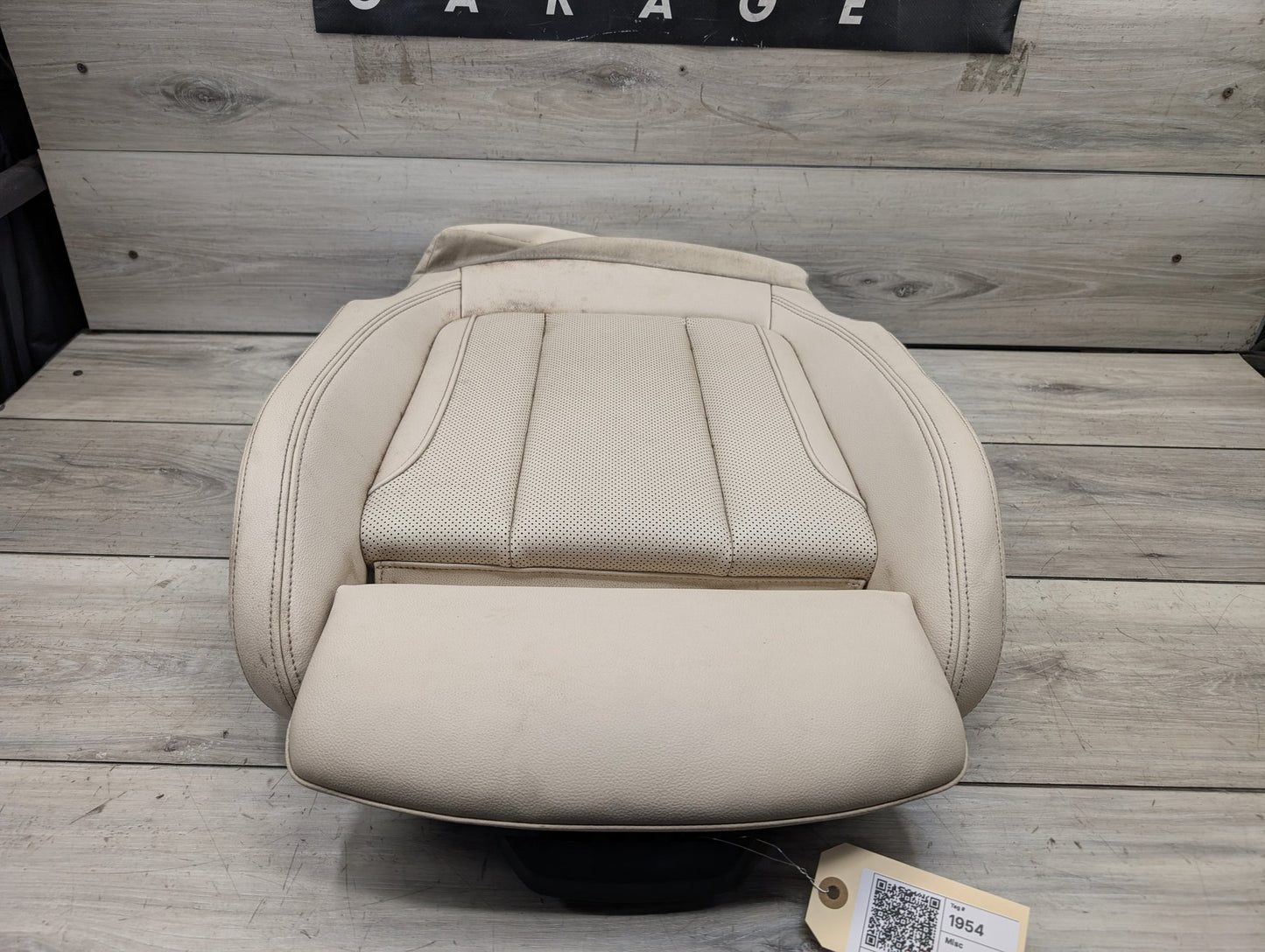 2021-2026 BMW 430i G22 Front Left Driver or Right Passenger Seat Lower Cushion 5A0DFC8