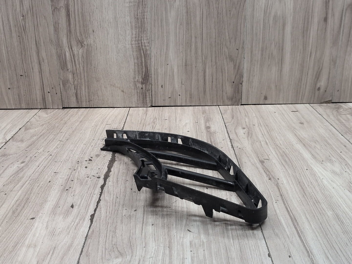 2022-2026 BMW 430i G26 Front Right Passenger Bumper Cover Grille 8081682 OEM