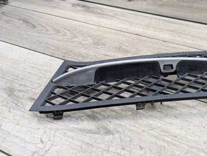 2011-2016 BMW 535i F10 Front Left Driver Bumper Cover Grille 7200697