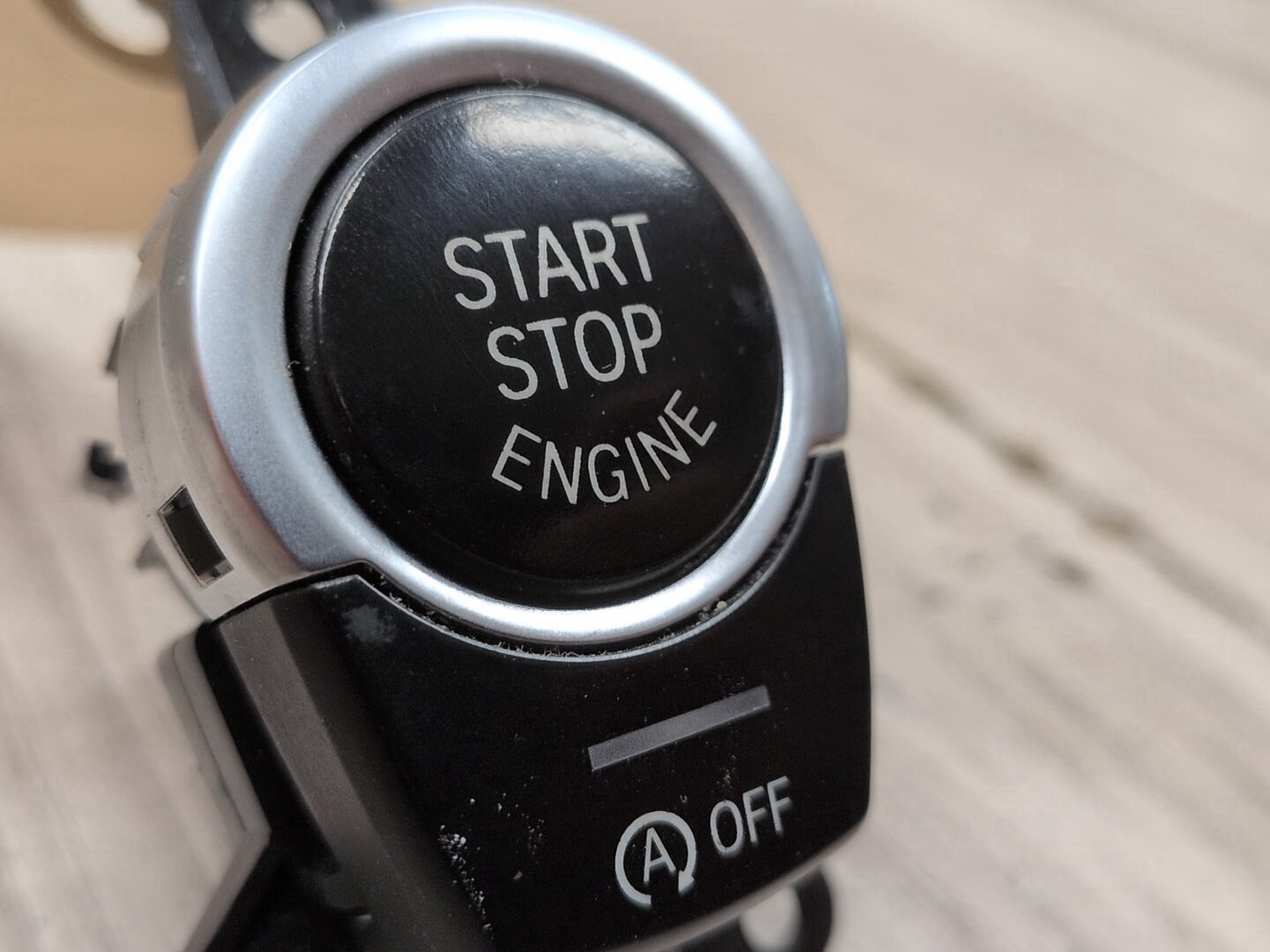 10-18 OEM BMW F01 F10 F06 F13 M6 F01 F02 Engine Start Stop Button Push Dash Switch