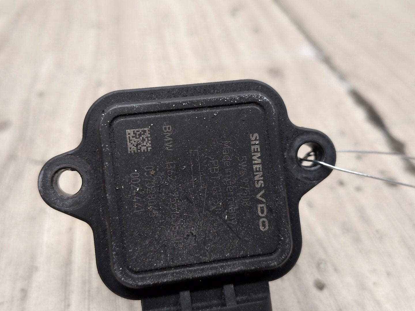 OEM BMW E82 E88 E90 E92 E93 328 Engine N51 N52 Air Flow Mass MAF Sensor Meter