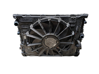 16-19 OEM BMW G12 740 Engine B58 Radiators Cooling Fan Shroud Motor 600W