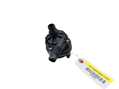 *OEM BMW G01 G05 G20 G22 G30 G42 G80 G82 G83 M3 M4 Engine Auxiliary Water Pump