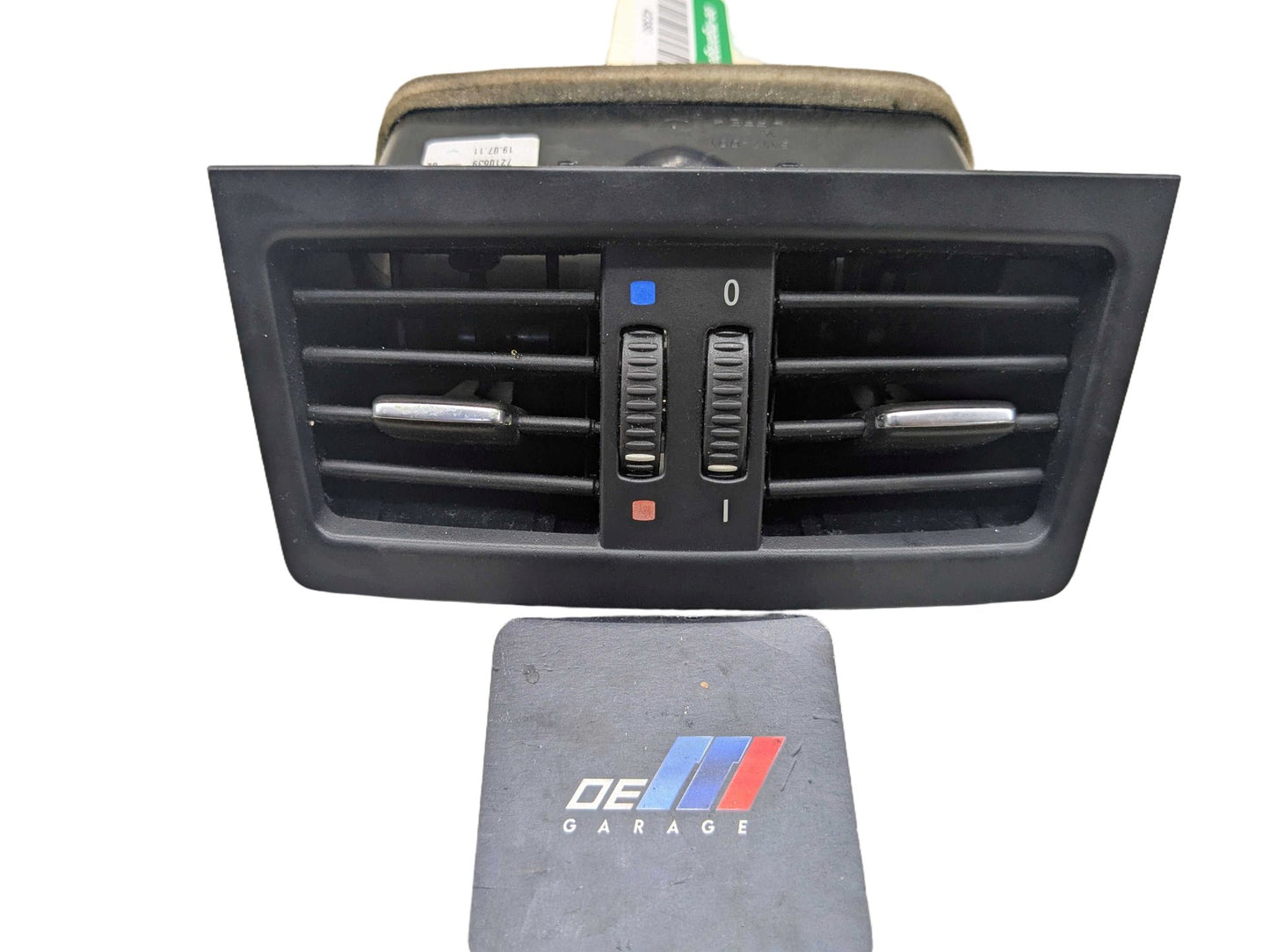 OEM BMW E92 328 335 Coupe Interior Central Console Rear Vent