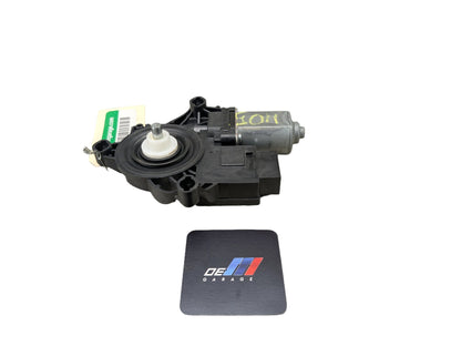 2021 BMW 330i G20 Rear Right Passenger Door Window Glass Regulator Motor 8498864 OEM BMW G20 G80 330 M340 REAR Right Passenger Side Door Window Regulator Motor