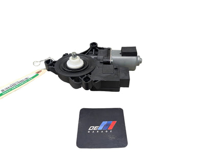 2020 BMW 330i G20 Rear Right Passenger Door Window Glass Regulator Motor 8495872 OEM BMW G20 G80 330 M340 REAR Right Passenger Side Door Window Regulator Motor