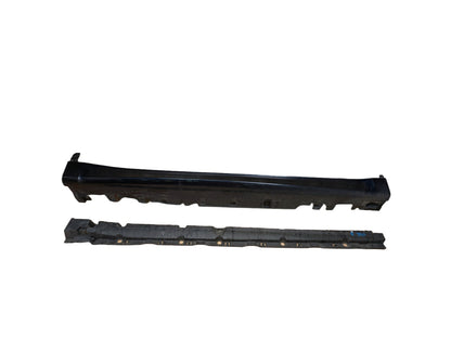 15-18 OEM BMW F86 X6M Right Passenger Side Skirt Rocker Panel Molding w/ Bracket