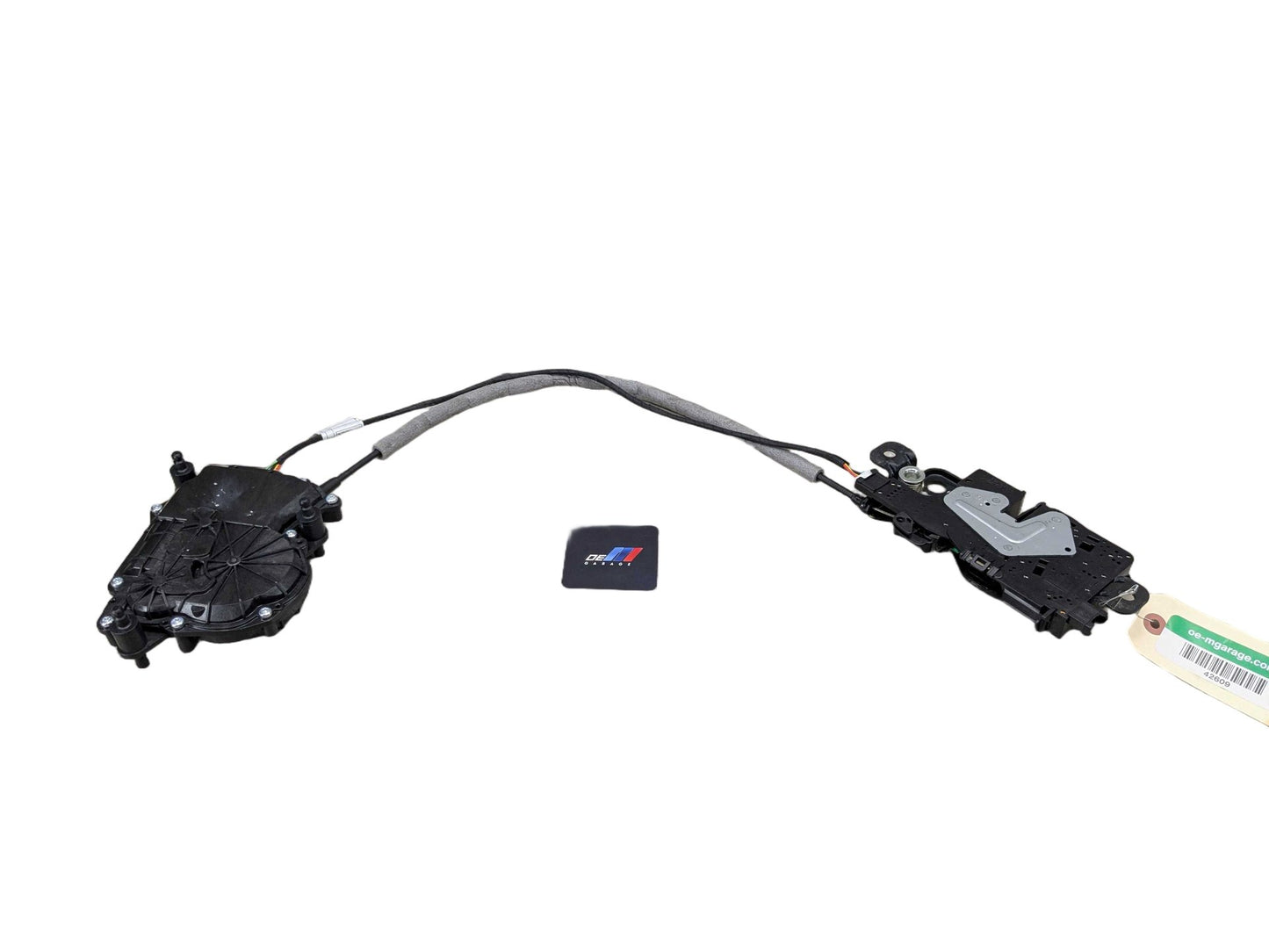 2018 BMW X3 G01 Liftgate Trunk Lid Liftgate Lock Latch Actuators SET 7383561 OEM BMW F90 F97 G01 G12 G22 G30 X3 M5 Trunk Lid Actuator Latch Lock System SET