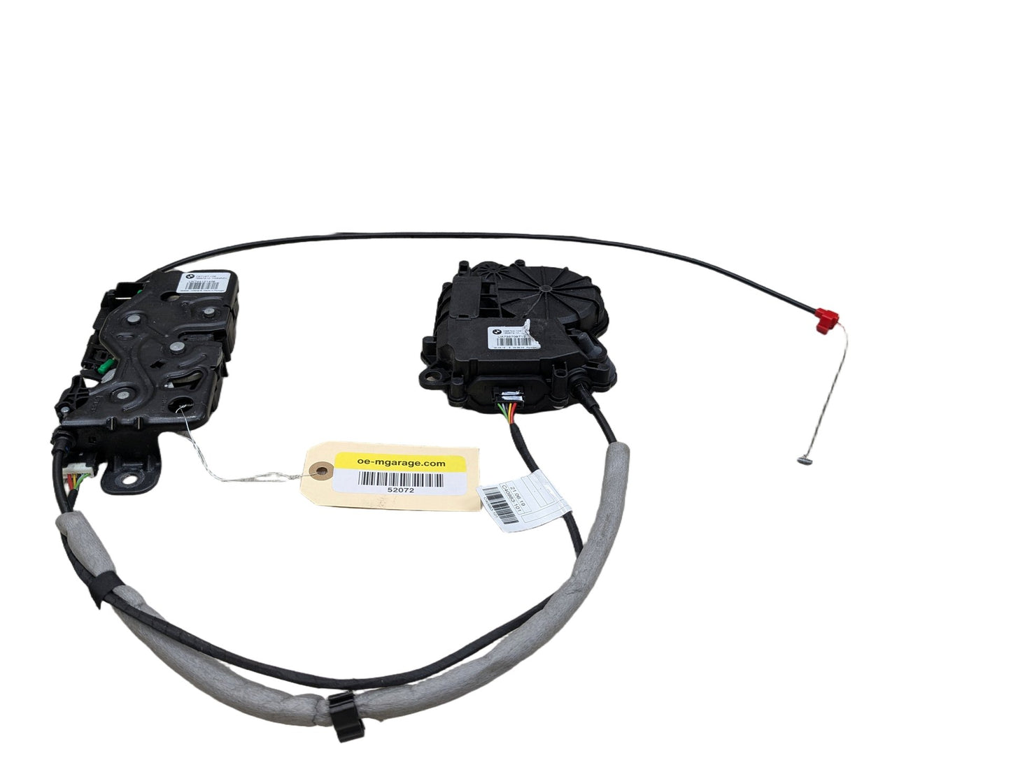 2020 BMW 740i G12 Liftgate Trunk Lid Liftgate Lock Latch Actuators SET 7441014 OEM BMW F90 F97 G01 G12 G22 G30 X3 M5 Trunk Lid Actuator Latch Lock System SET