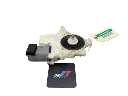 2019 BMW 330i G20 Rear Right Passenger Door Window Glass Regulator Motor 8495868 19-24 OEM BMW G20 G80 330 M340 Rear Right Passenger Door Window Regulator Motor
