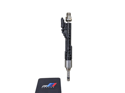 19-24 OEM BMW G12 G30 M550 750 Engine N63R High Pressure Fuel Injector