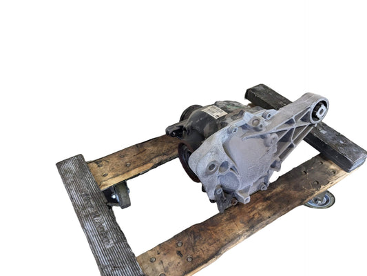 19-23 BMW X5 G05 N63 Rear Differential Axle Gearbox Carrier 8662663 OEM 3.38 RWD