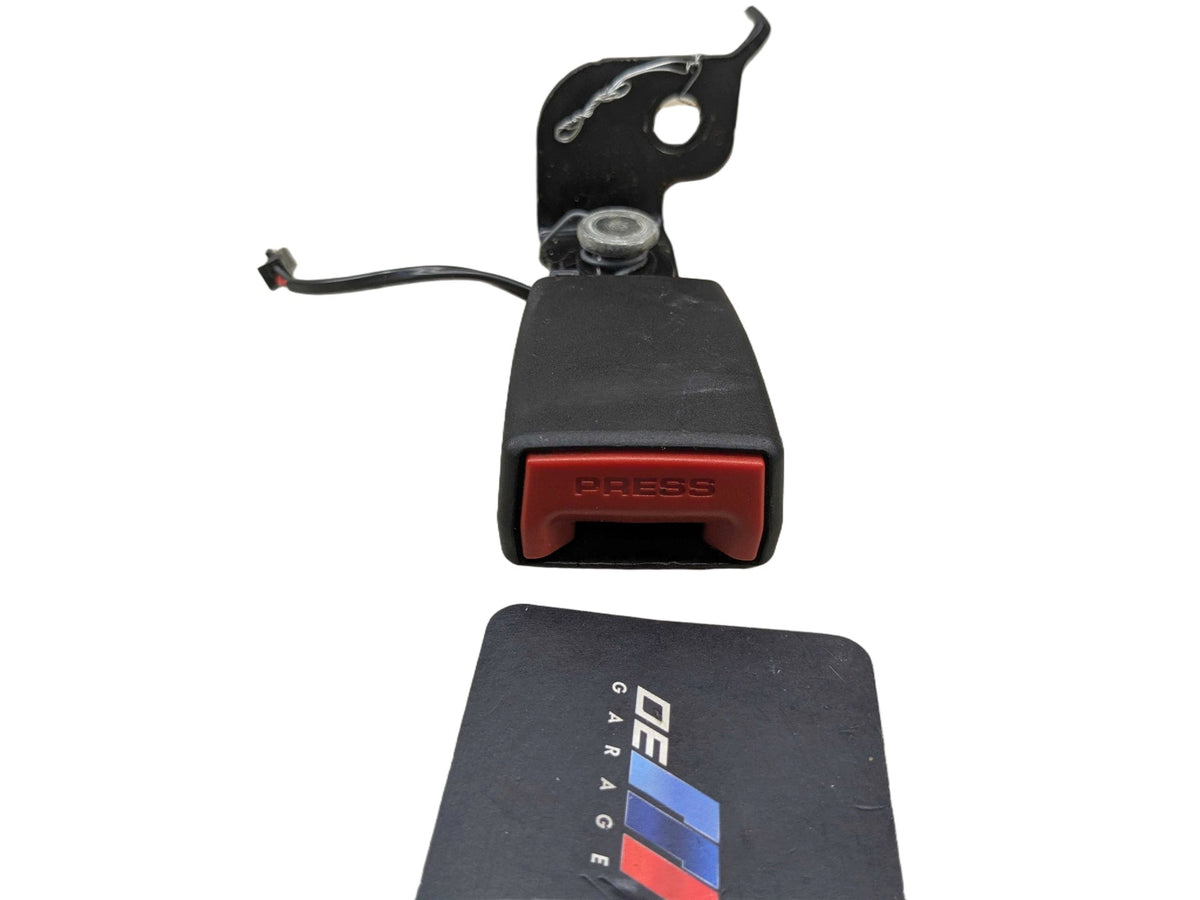 18-25 OEM BMW G01 G02 F97 X3 X4 REAR Left Driver Side SeatBelt Seat Belt Buckle