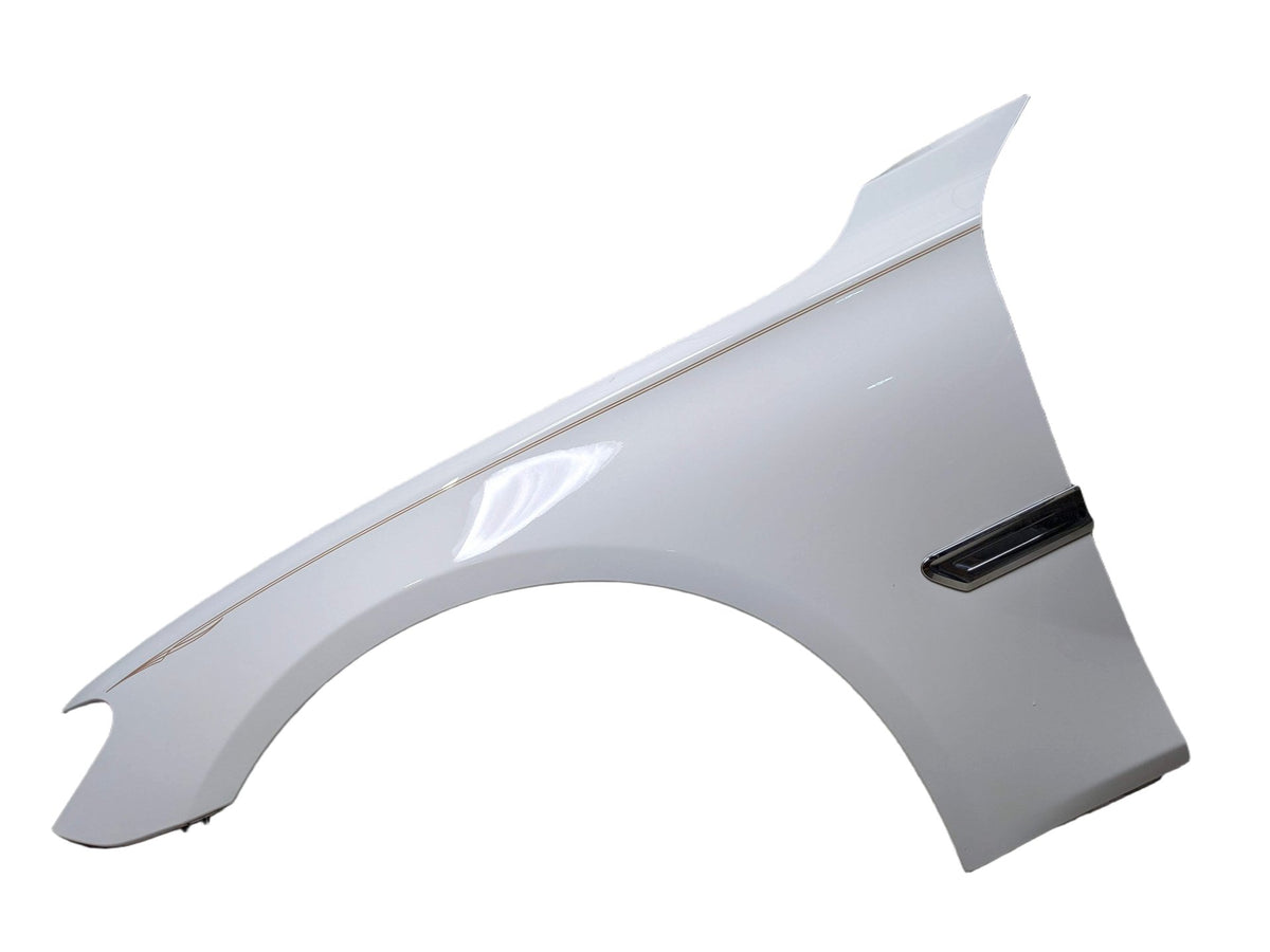 09-15 OEM BMW F01 F02 740 750 Front Left Driver Side Fender Panel White 300 White ALPINWEISS III (300)