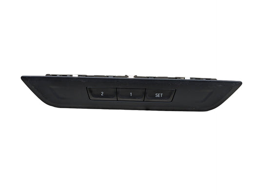OEM BMW F90 M5 G30 530 540 M550 Front Right Passenger Seat Memory Switch Button