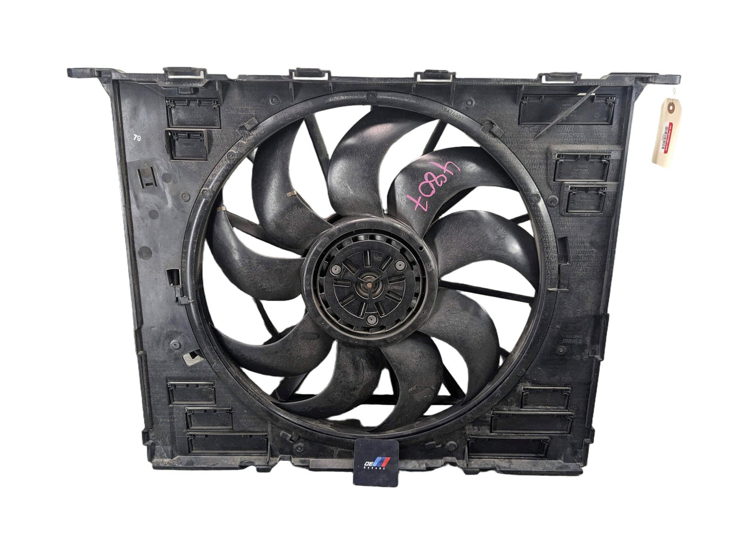 2018 BMW 540i G30 Radiator Fan Shroud Housing w/ Motor 8677740 600W