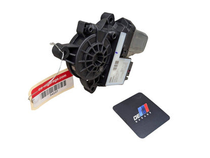 2021 BMW M340i G20 Rear Left Driver Door Window Glass Regulator Motor 8498863 OEM BMW G20 G80 M3 330 M340 REAR Left Driver Side Door Window Regulator Motor