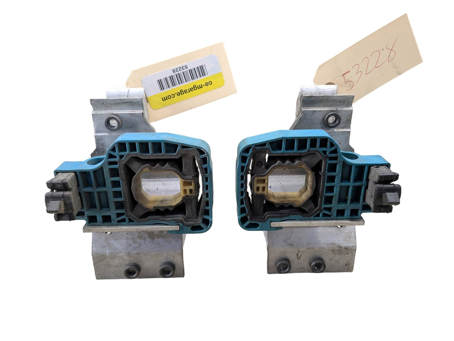 OEM BMW F90 F93 G11 G12 G16 G30 M5 Radiator Mount Support Bracket Left Right SET