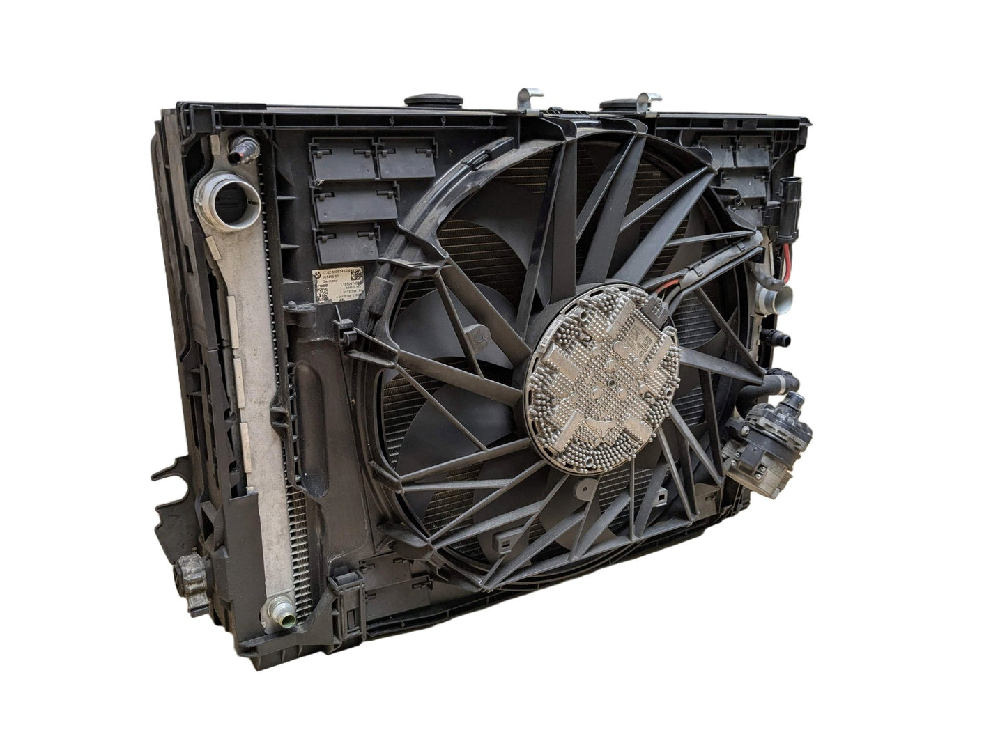 09-15 OEM BMW F01 F02 750 Radiator Condenser Cooling Fan Shroud Assembly N63