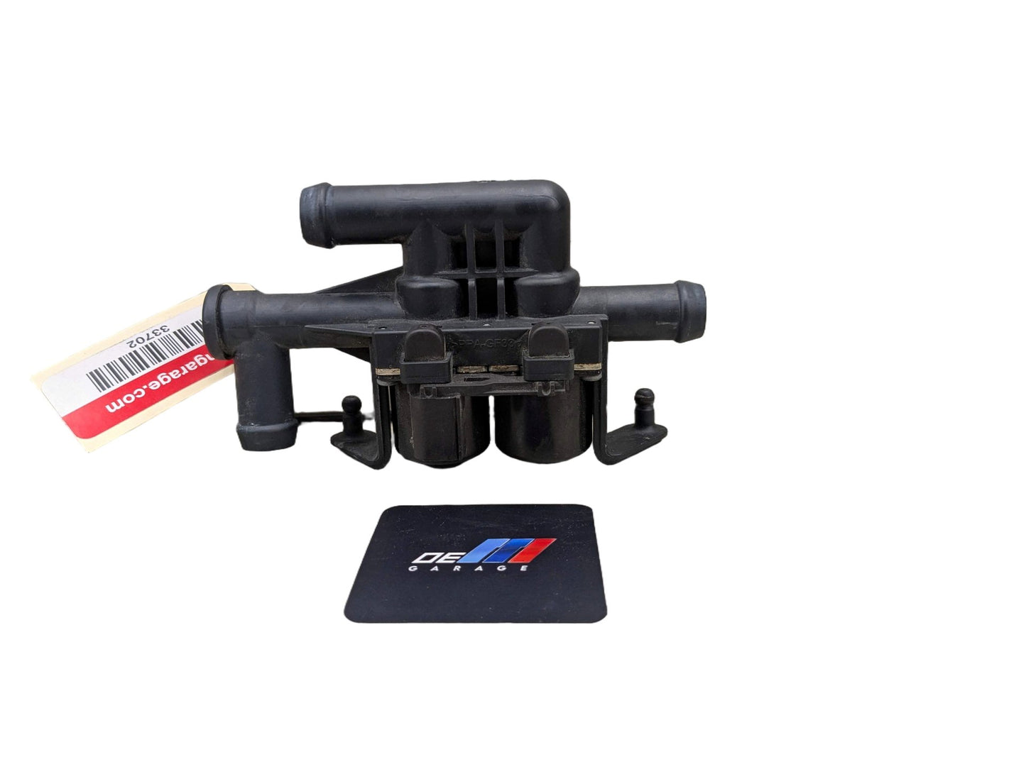 OEM BMW F01 F02 F06 F07 F10 F12 F13 M5 M6 Engine Water Heater Control Valve Pump