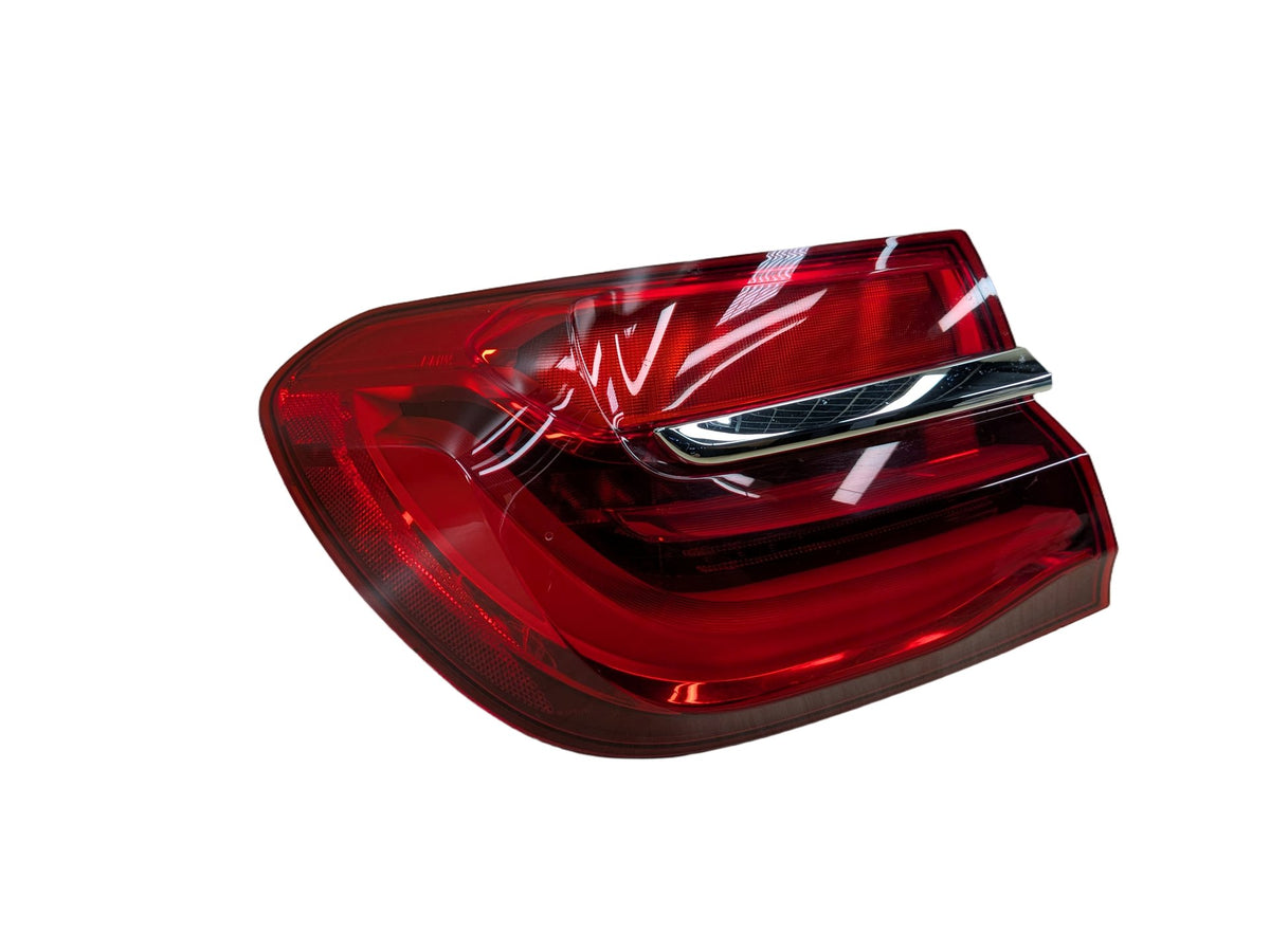 16-19 OEM BMW G11 G12 740 750 M760 B7 Rear Left Driver Outer LED Tail Light