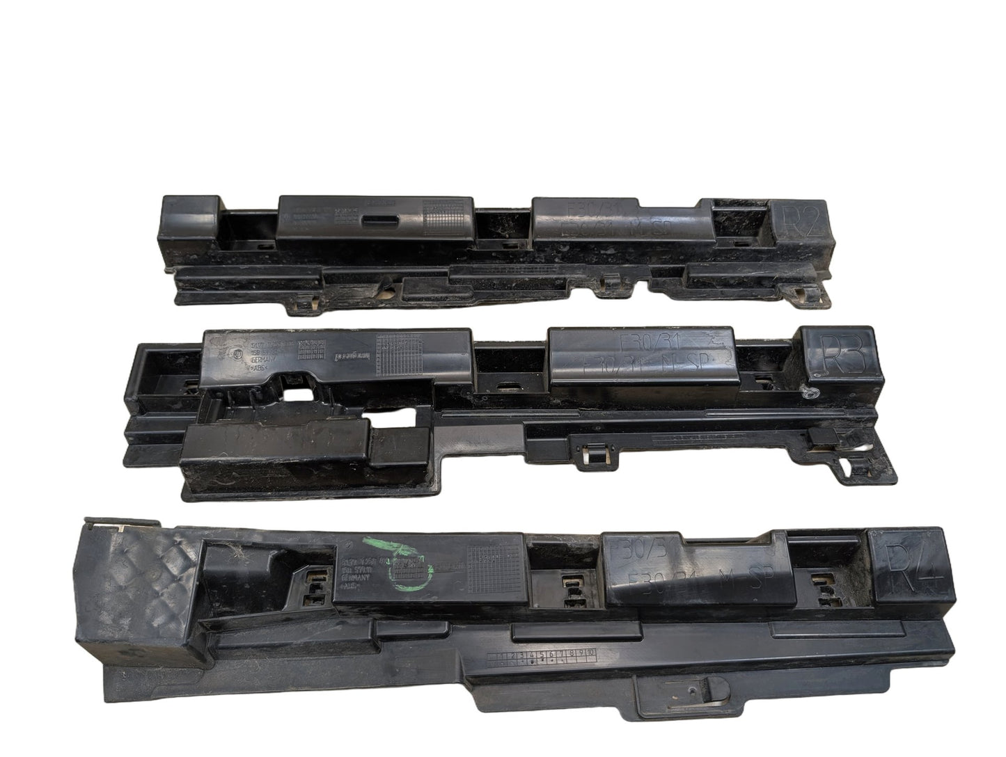 2012-2018 BMW 328i F30 Right Passenger Side Skirt Rocker Panel Brackets SET 7256920