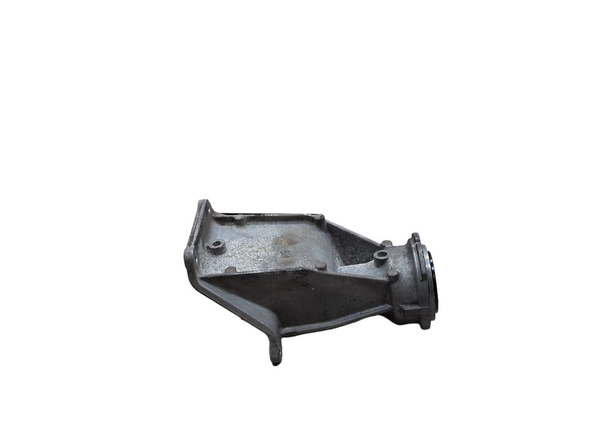 OEM BMW G01 G05 G12 G20 G26 G42 G80 Front Differential Axle Support Bracket