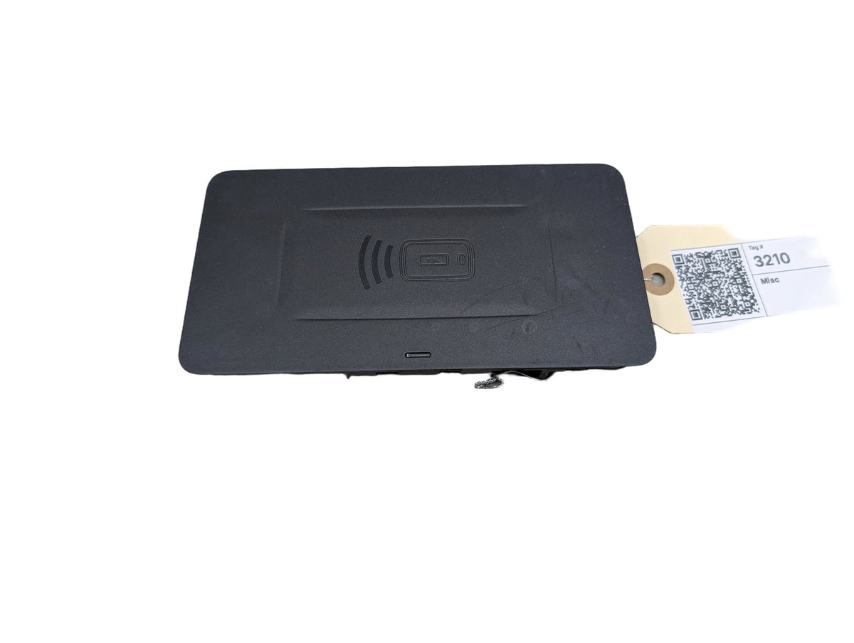 OEM BMW G05 G01 G20 G26 G80 M3 Center Console Storage Phone Car Wireless Charger