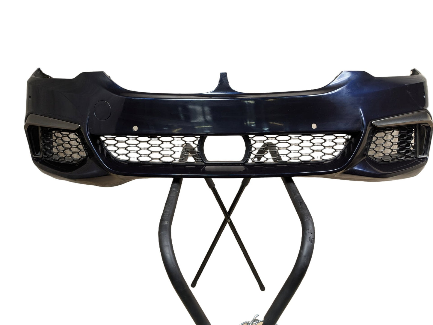18-20 OEM BMW G30 530 540 M550 M SPORT Front Bumper Cover Panel w Grilles Black