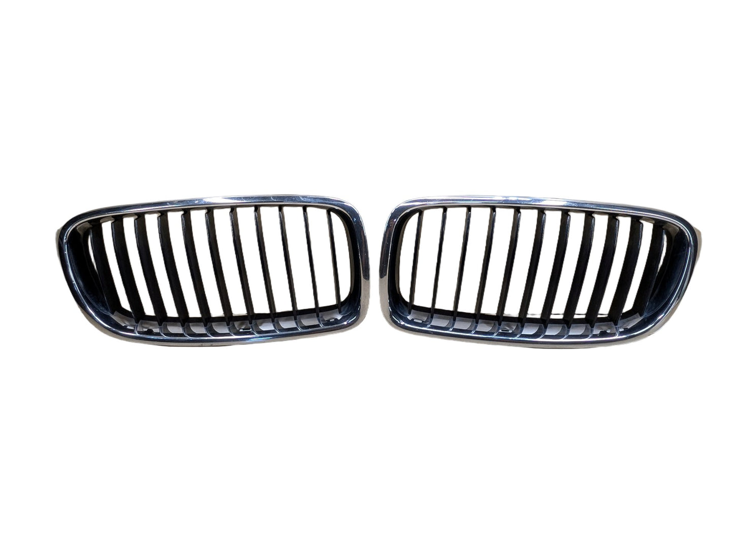 2012-2018 BMW 328i F30 SPORT Front Left Right Upper Bumper Cover Kidney Grilles SET 7260497
