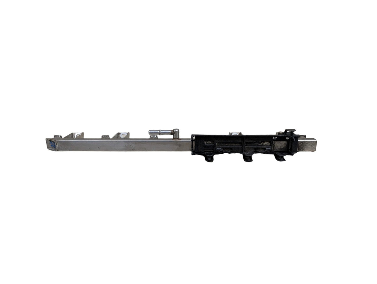 2007-2013 BMW E93 328i N52B30M1 Engine Motor Fuel Injector Rail Line 7551498