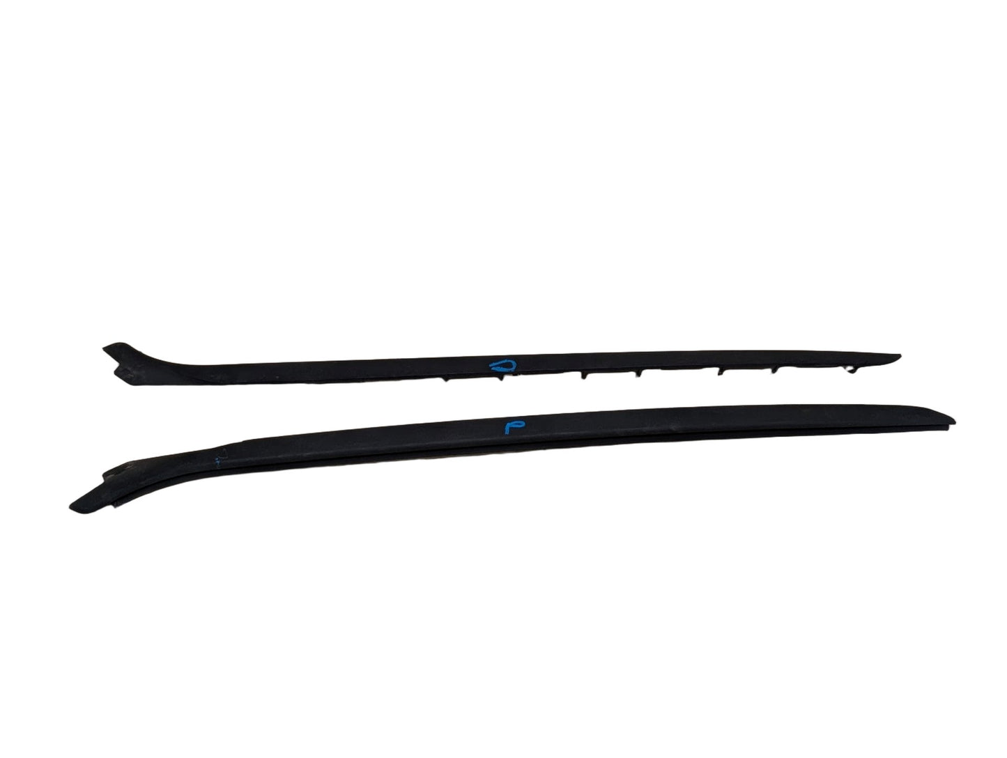 2012-2018 BMW 328i F30 Front Left Right Side Windshield Drip Trim Molding SET 7258187