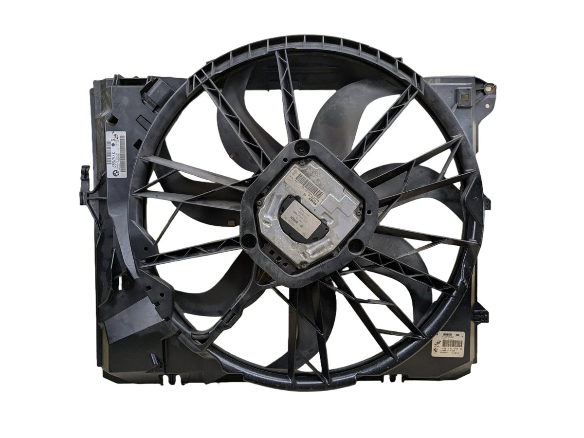 2007-2013 BMW 328i E92 Radiator Cooling Fan Shroud Assembly SET 7581653