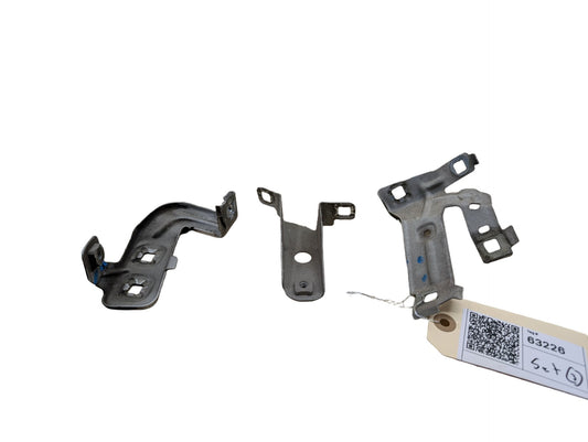 15-20 OEM BMW F80 F82 F83 M3 M4 Left Driver Fender Bracket Mount Carrier SET