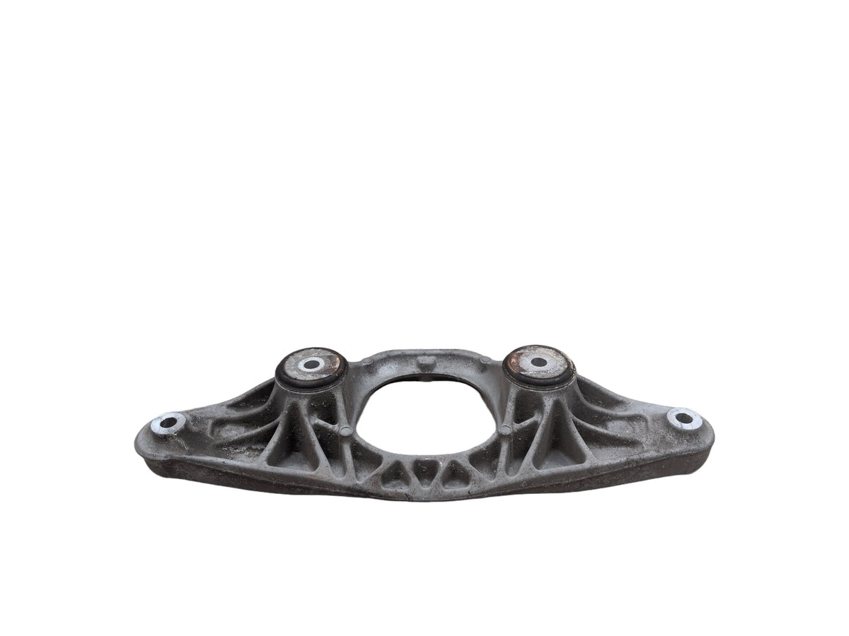 12-19 OEM BMW M6 F06 F12 F13 M5 F10 Rear Differential Adapter Bracket