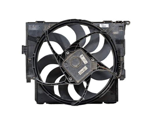 2012-2018 BMW 328i F30 Radiator Fan Shroud Housing w/ Motor 7640511