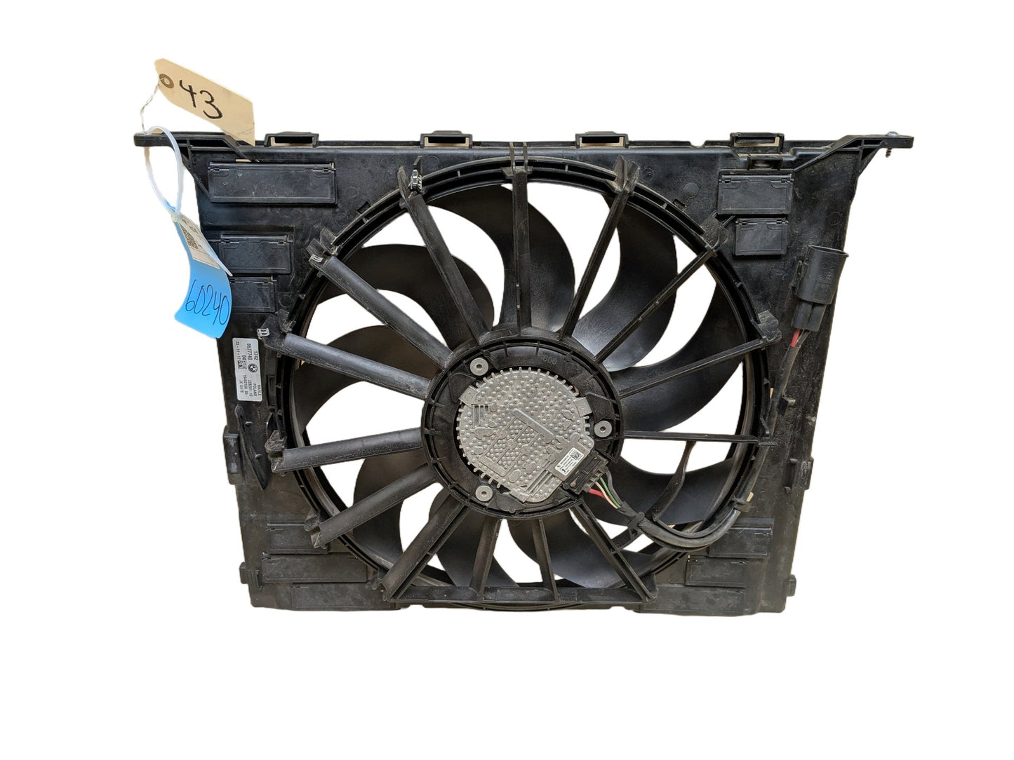2017-2023 BMW 530i G30 Radiator Fan Shroud Housing w/ Motor 7953400