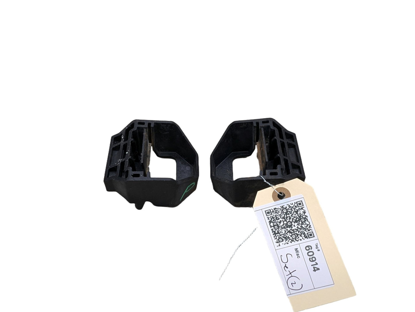 2008-2013 BMW 128i E82 Radiator Lower Mounting Brackets SET 7807184