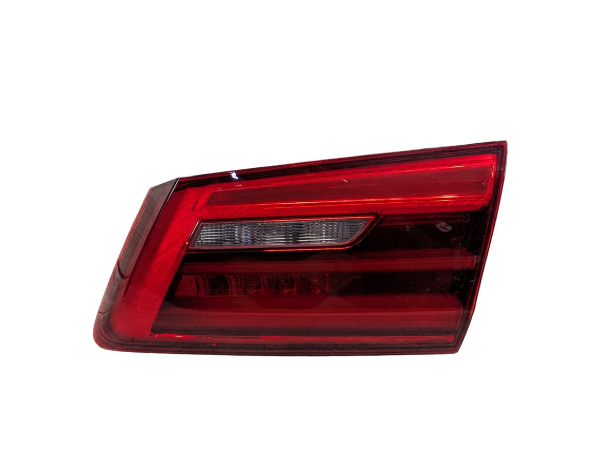 17-20 OEM BMW F90 G30 530 540 M550 M5 Rear Right Passenger Trunk Tail Light