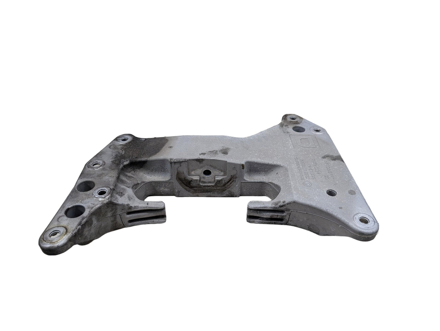 2017-2023 BMW 530i G30 Transmission Mount Bracket 6870602