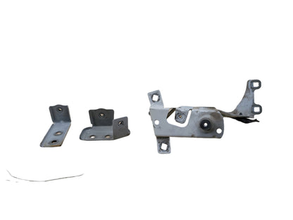 2016-2022 BMW 750i G12 Front Right Passenger Fender Brackets SET 7347426
