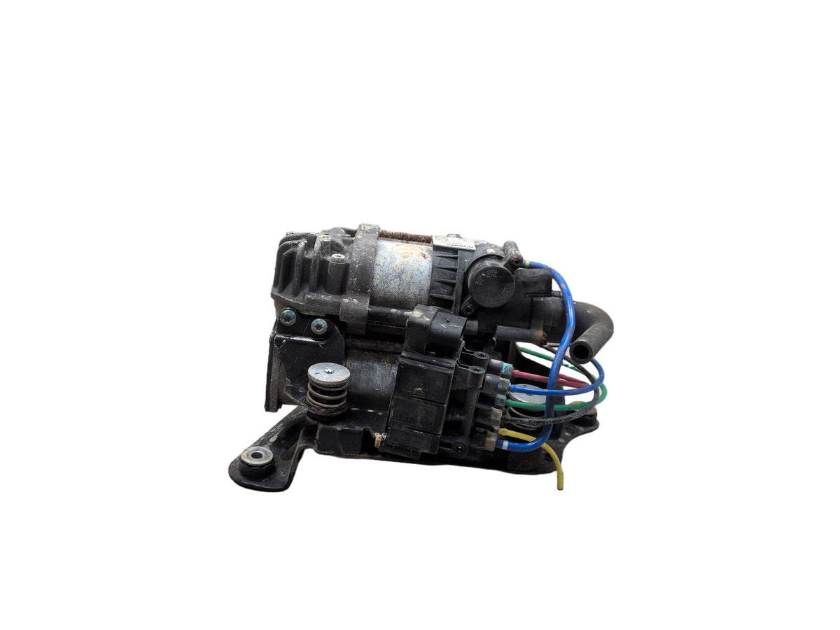 16-22 OEM BMW G11 G12 740 750 M760 Air Suspension Compressor Pump Module Motor