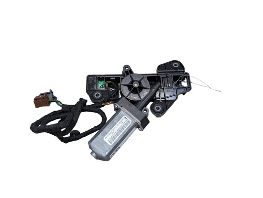 2021-2026 BMW 430i G22 Right Passenger Rear Seat Belt Retractor Extender Arm Motor 5A05246 OEM