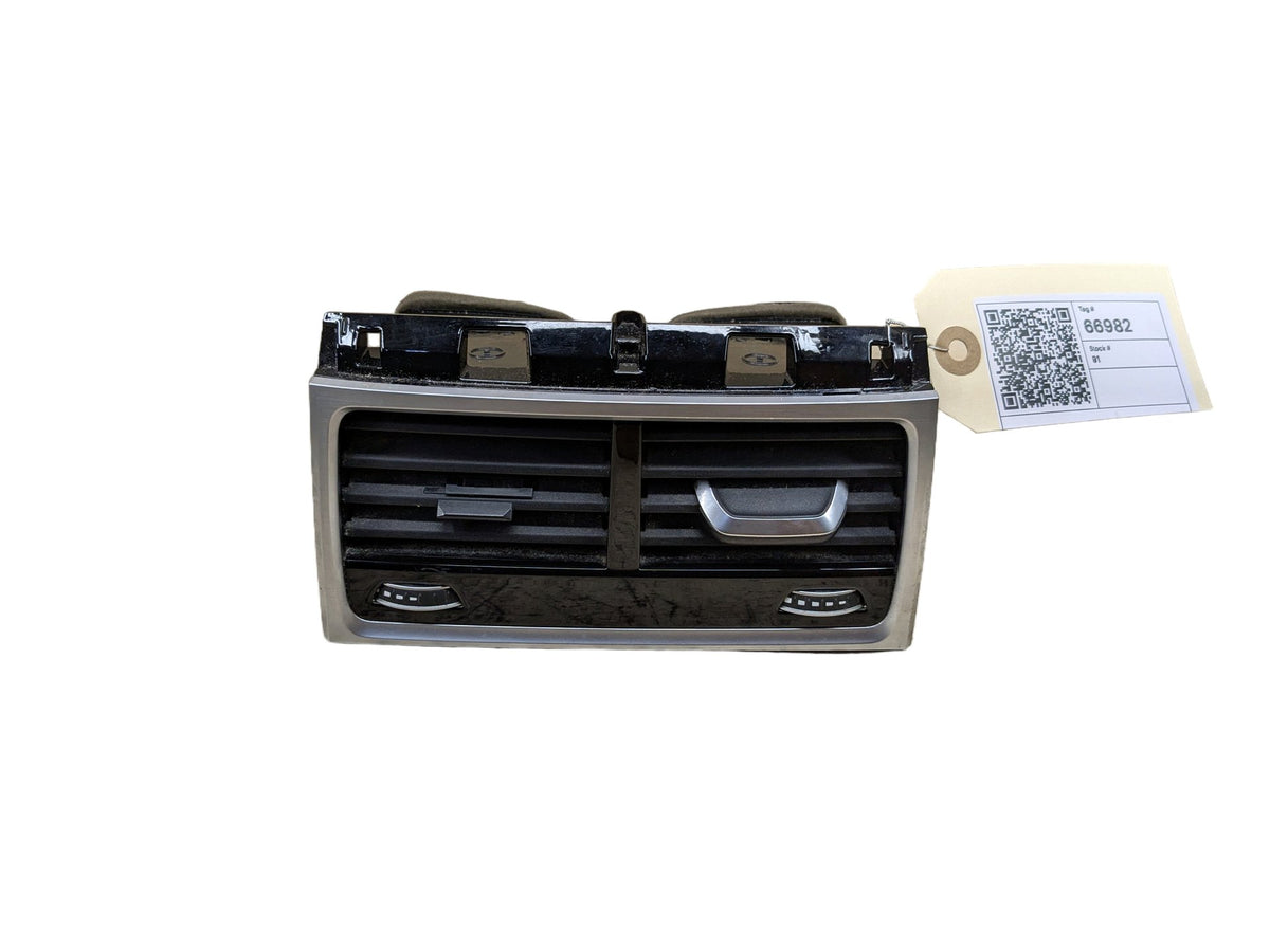 16-22 OEM BMW G11 G12 740 750 M760 B7 Rear Center Console AC Air Vent Grille