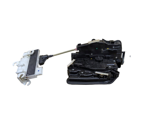 2016-2019 BMW 740Li G12 Front Right Door Latch Lock Actuator 2581894 OEM