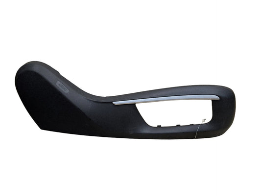 2016-2019 BMW 740i G12 Front Right Passenger Seat Switch Trim Bezel 7368556