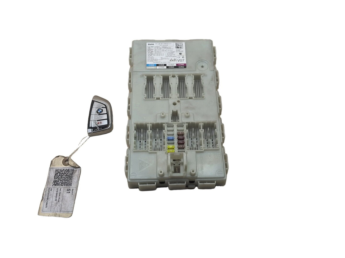 2018-2024 BMW X3 G01 Bdc Body Domain Fem Control Module w/ Key 8779032 OEM