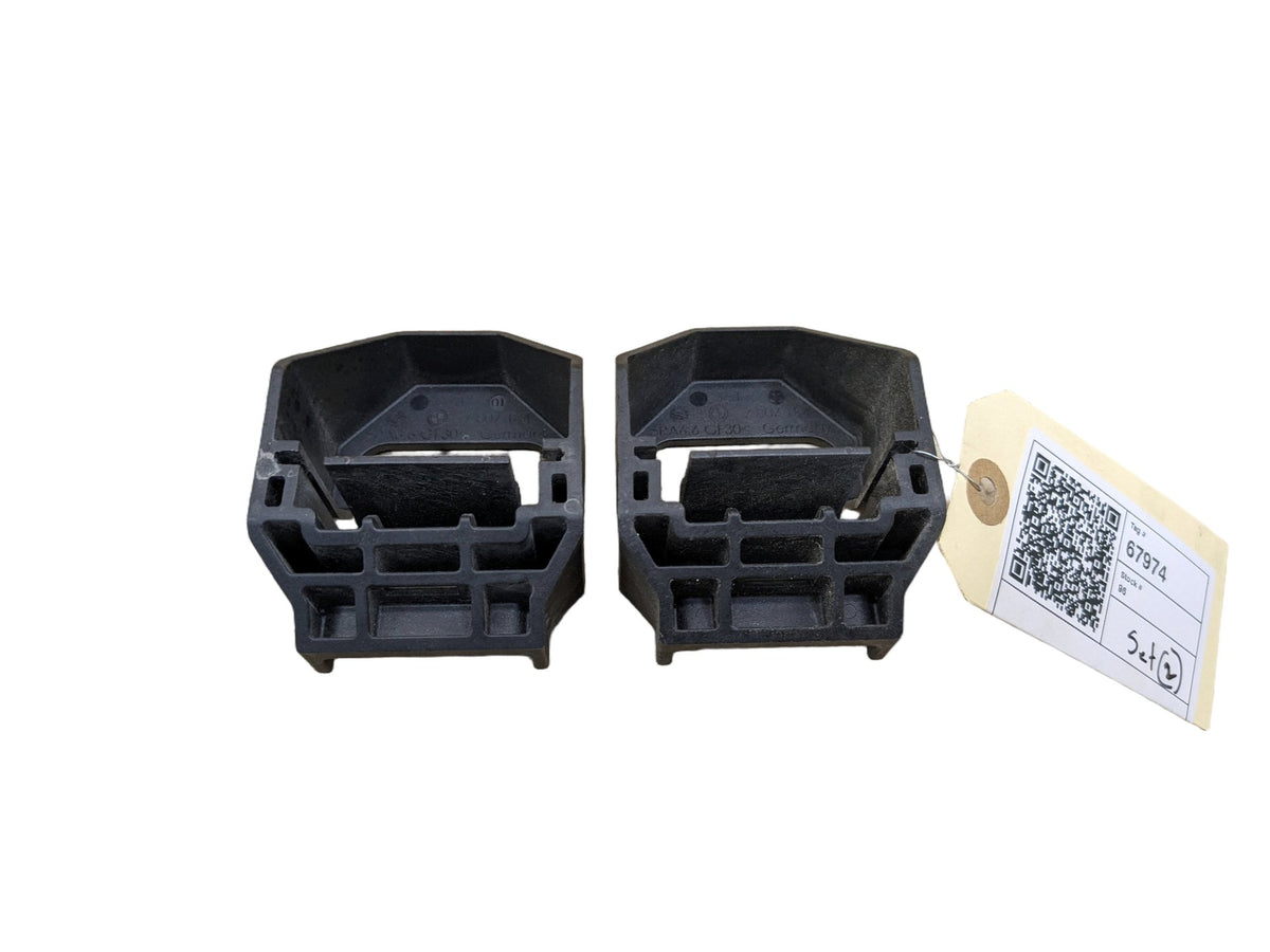 2008-2013 BMW 135i E88 Radiator Lower Mounting Brackets SET 7807184 OEM