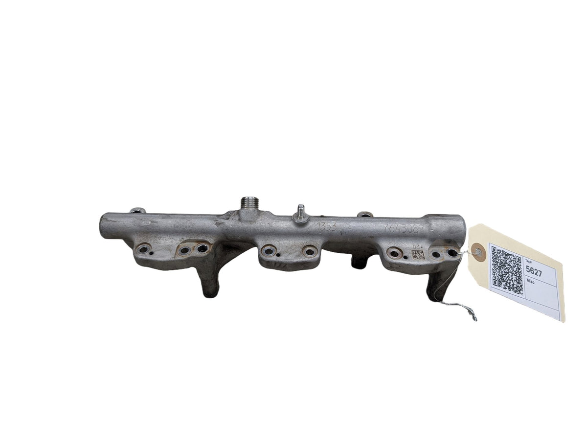 16-18 OEM BMW F30 G30 M240 540 740 Engine Pressure Fuel Injector Rail Line B58