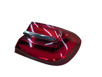 16-19 OEM BMW G11 G12 740 750 M760 B7 Rear Right Passenger Outer LED Tail Light
